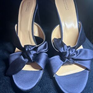 Barneys New York Elegant Navy Satin Heels, Sz 7.5